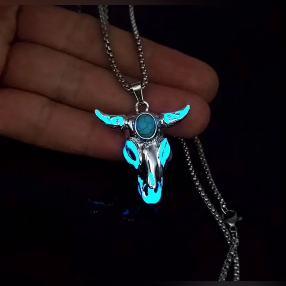 Cow Bull Skull Head Western Boho Necklace Blue Glow In The Dark New Luminous